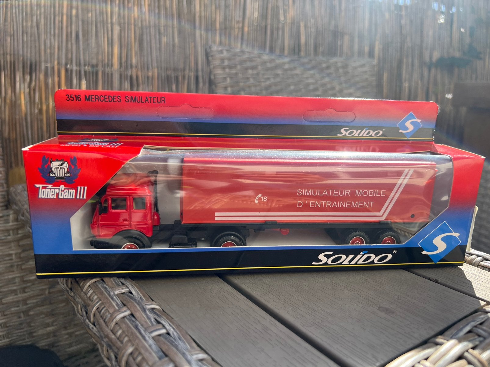 Solido Toner Gam III 3516 Mercedes Simulator Mobile Truck, Hobby en Vrije tijd, Ophalen of Verzenden, Zo goed als nieuw, Bus of Vrachtwagen