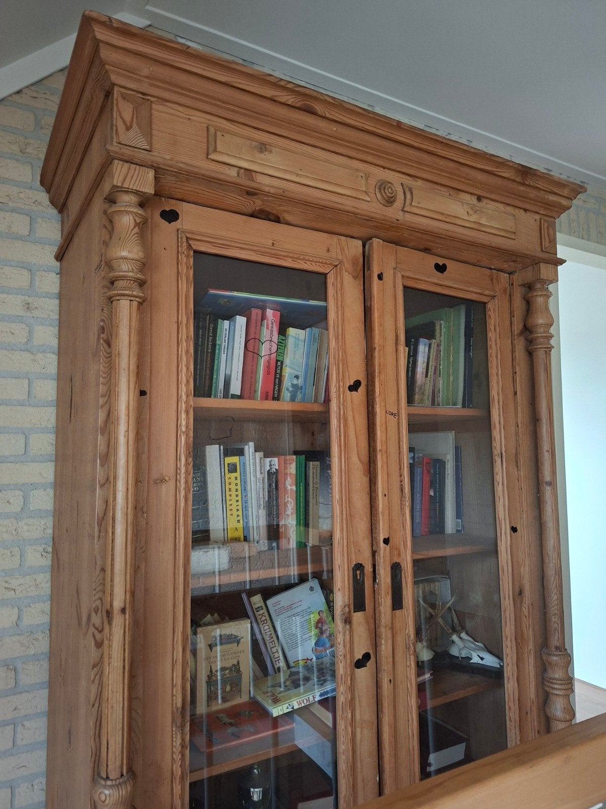 Antieke Grenen Meidenkast met Zuilen - 183x105x50cm, Ophalen