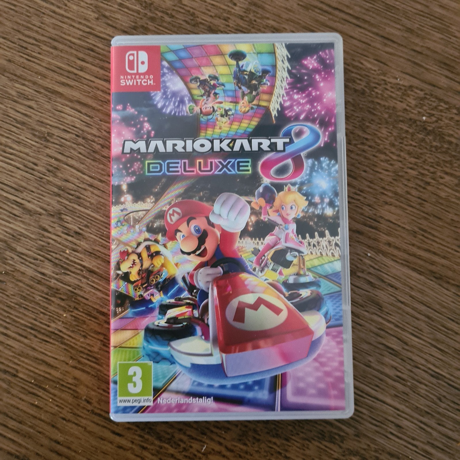 Mario Kart 8 Deluxe - Nintendo Switch, Racen en Vliegen, Ophalen of Verzenden, Zo goed als nieuw, Eén computer