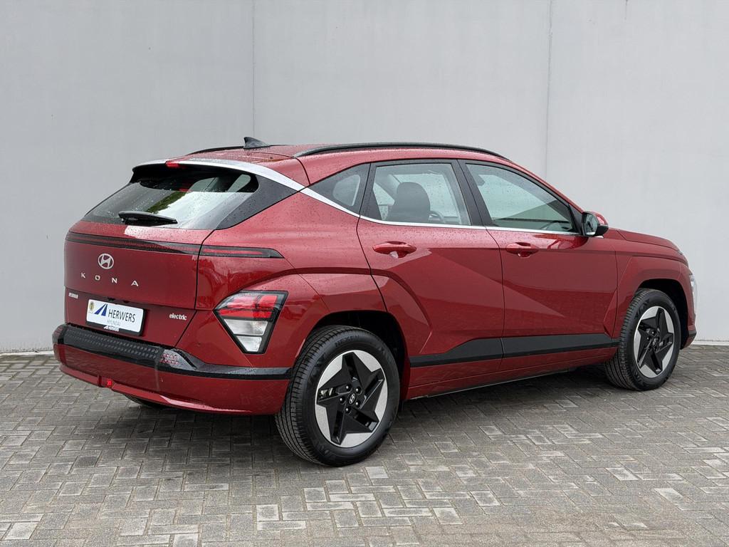 Hyundai Kona Comfort Smart 48.4 kWh / SOH 100% / Fabrieksgar, Auto's, Hyundai, Gebruikt, 156 pk, 377 km, SUV of Terreinwagen