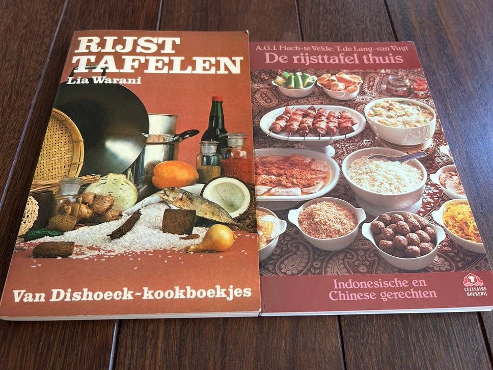 Rijsttafelen Warani De rijsttafel thuis Flach, Ophalen of Verzenden, Gelezen