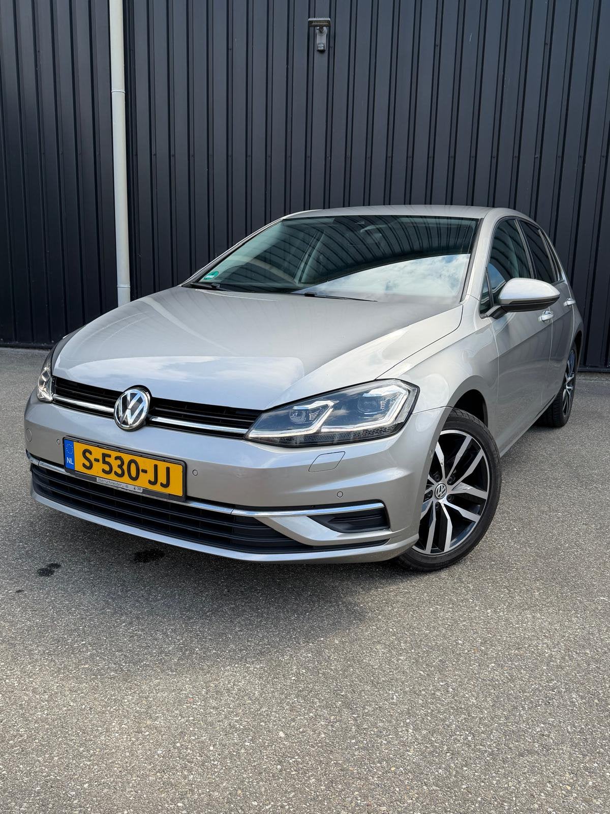 Volkswagen Golf 1.5 TSI 150pk 7-DSG 2017 Grijs, Auto's, Stof, 1498 cc, Zwart, 1238 kg