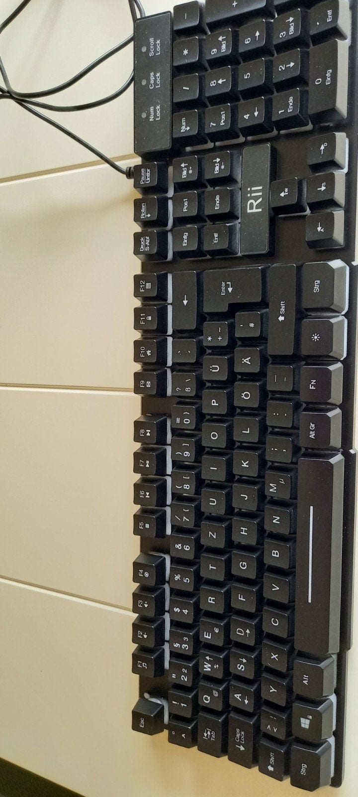 Rii Bedraad Toetsenbord - Qwertz Indeling, Numeriek gedeelte, Nieuw, Ophalen of Verzenden, Rii
