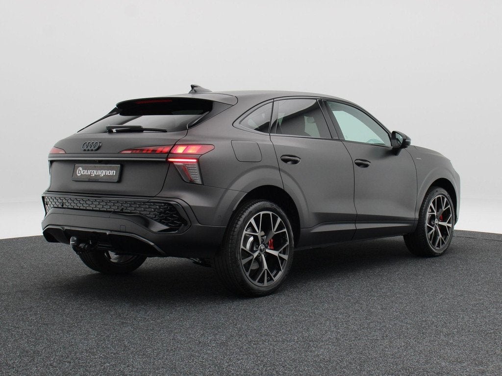 Audi Q3 Sportback e-hybrid | S edition | 272 Pk | Madeirabru, Auto's, Audi, 1800 kg, 1498 cc, 4 cilinders, Bruin