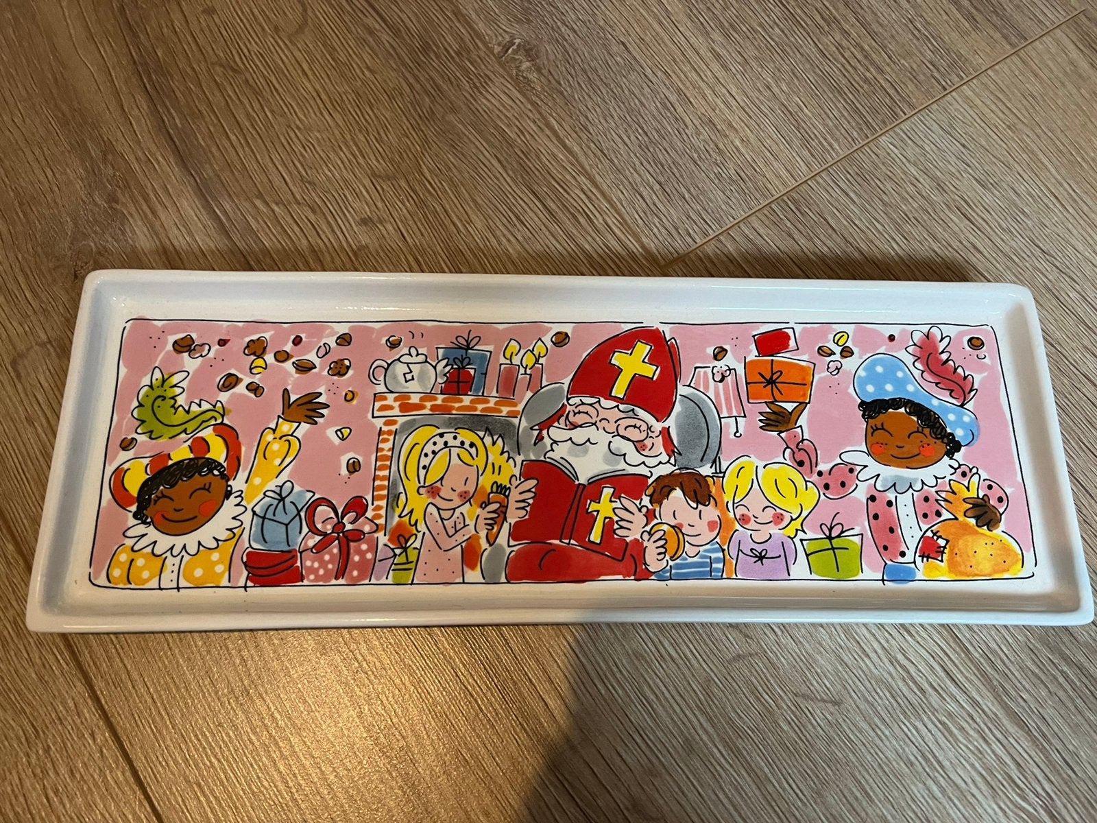 Blond amsterdam cake schaal sinterklaas, Huis en Inrichting, Ophalen of Verzenden, Nieuw, Aardewerk, Schaal of Schalen
