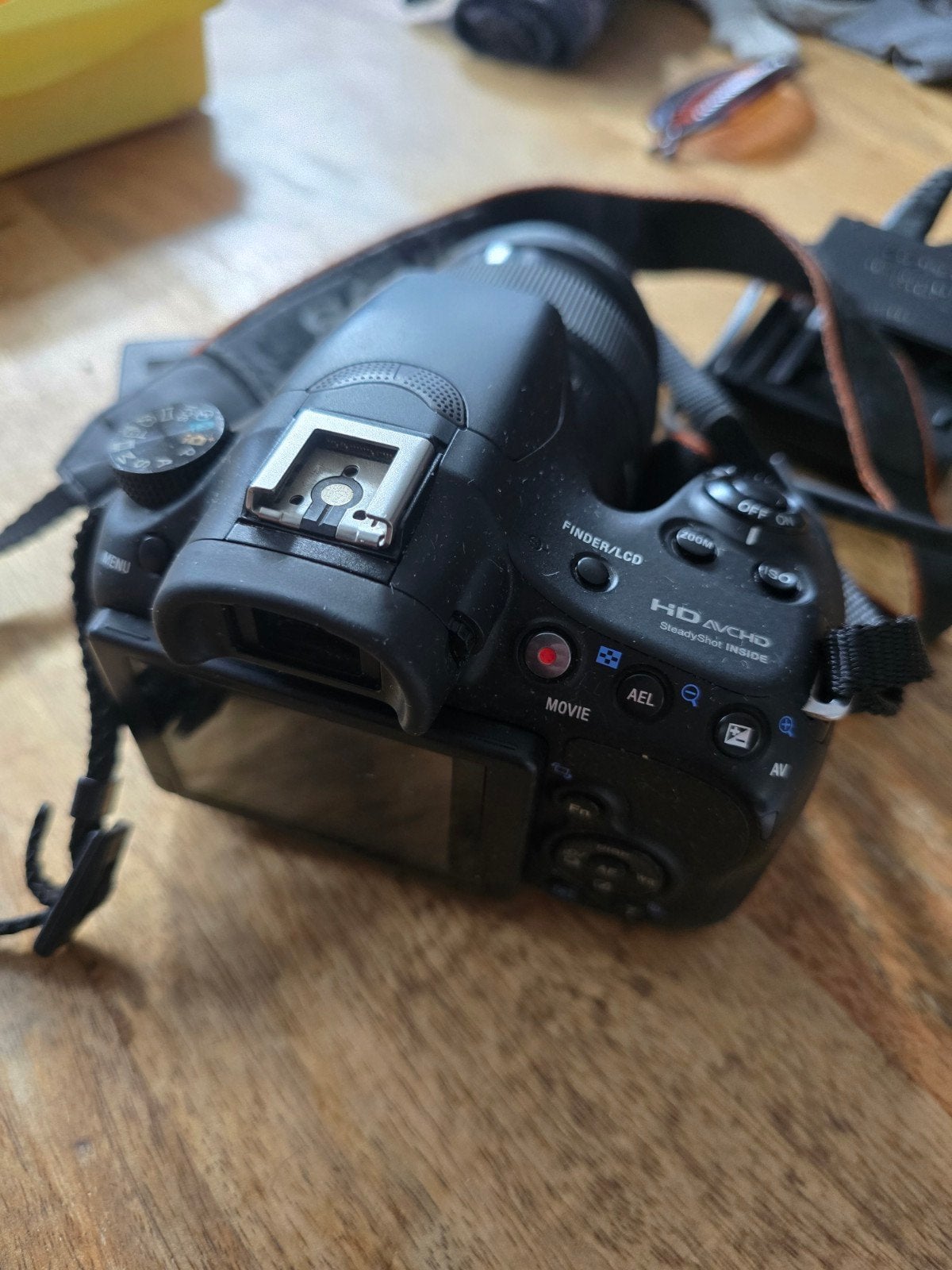 Sony SLT-A58 spiegelreflexcamera met 2 lenzen en tas, Audio, Tv en Foto, Fotocamera's Digitaal, Ophalen, Gebruikt, Spiegelreflex