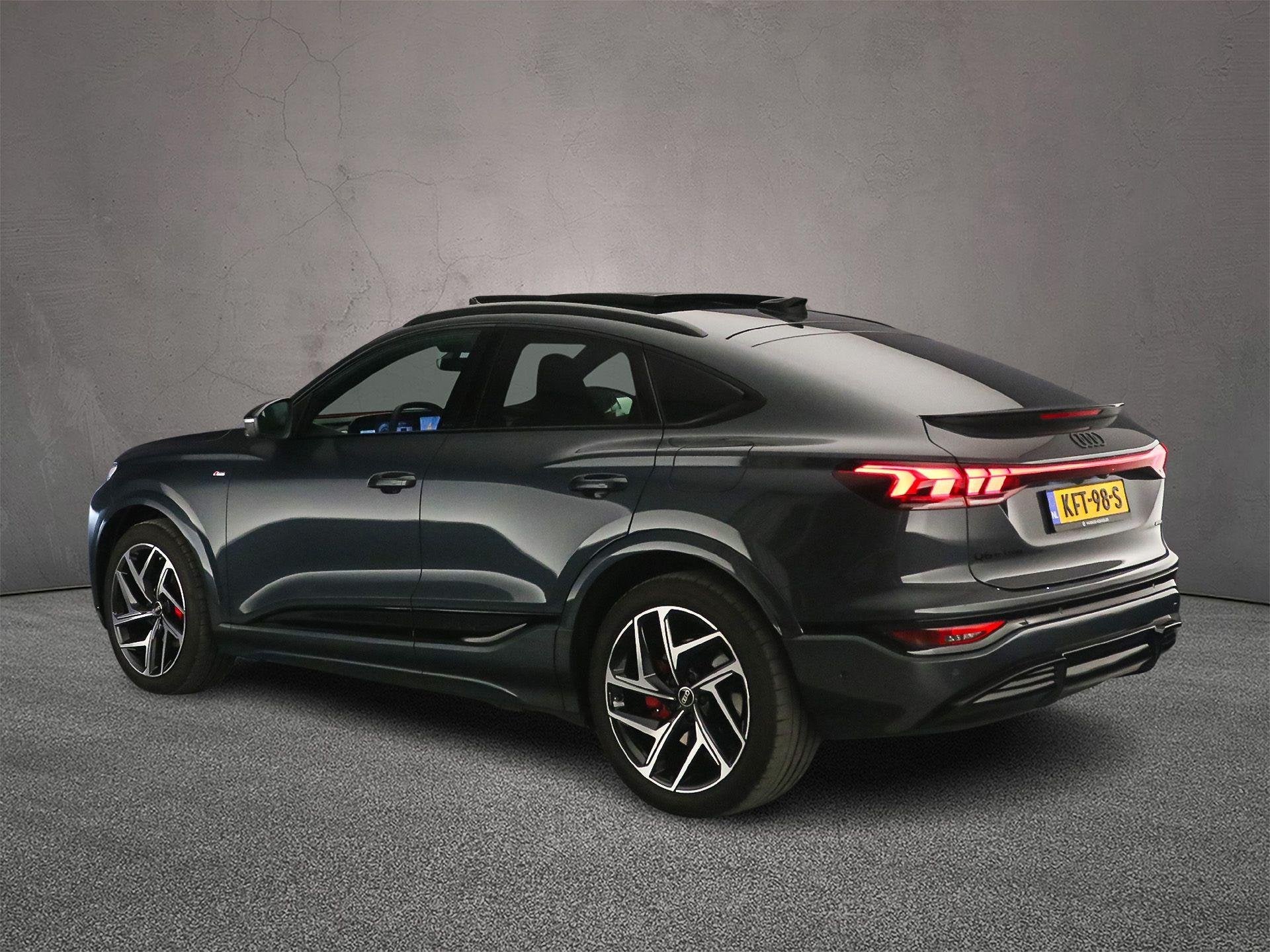Audi Q6 Sportback e-tron S edition quattro 100 kWh | Trekhaa, Gebruikt, 23 min, SUV of Terreinwagen, Parkeerassistent