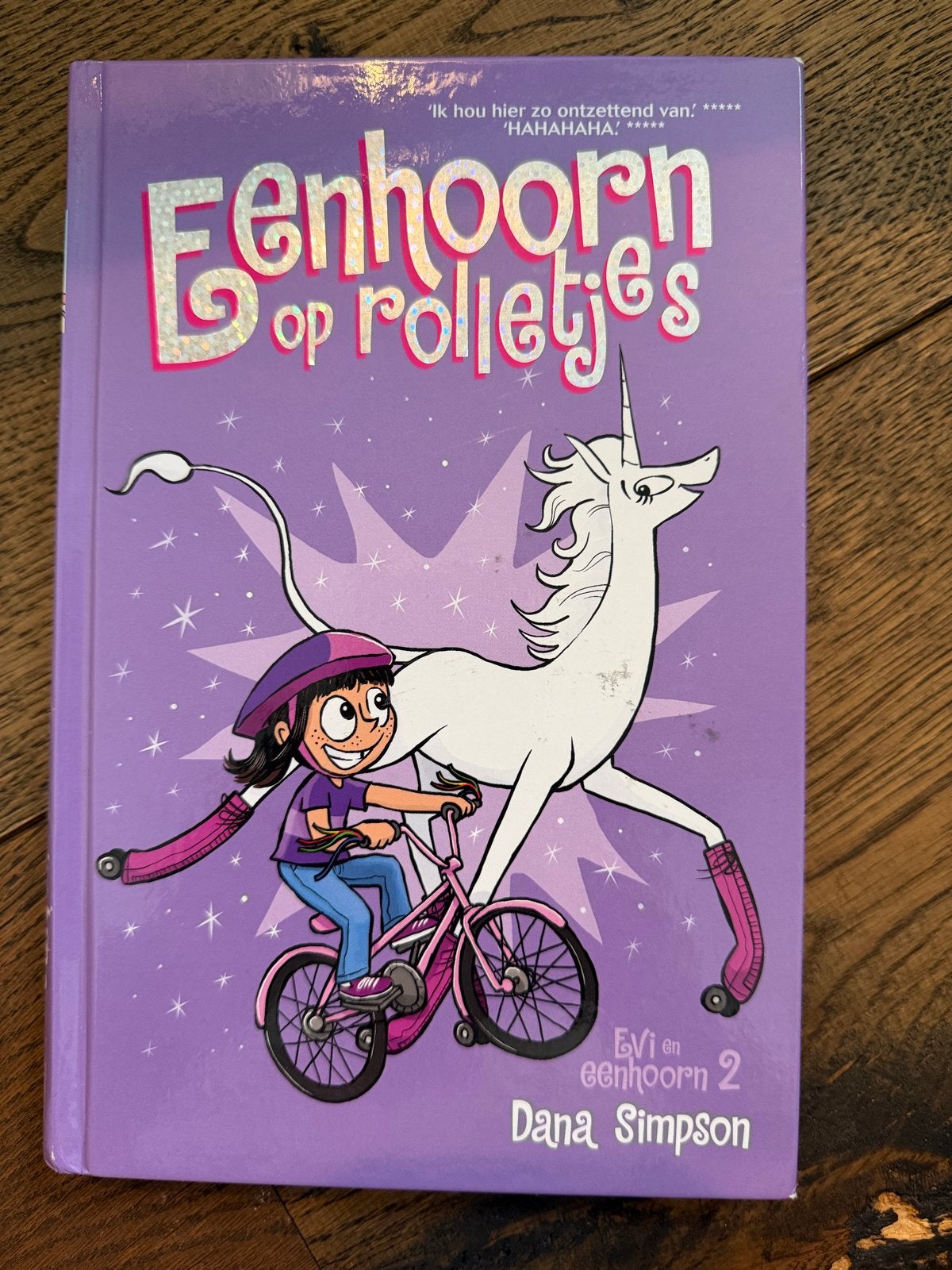 Eenhoorn op rolletjes - Evi en eenhoorn 2, Ophalen of Verzenden, Zo goed als nieuw, Fictie