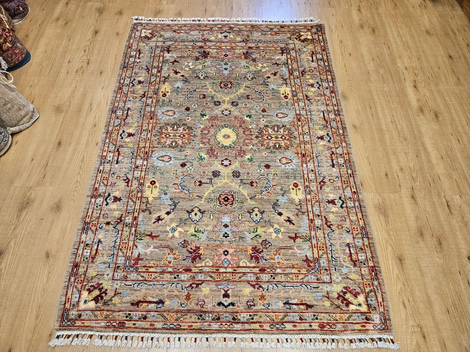 Handgeknoopt oosters tapijt loribaf 176x124, Info@SlatsAntiek.nl, Crème, 100 tot 150 cm, Perzisch