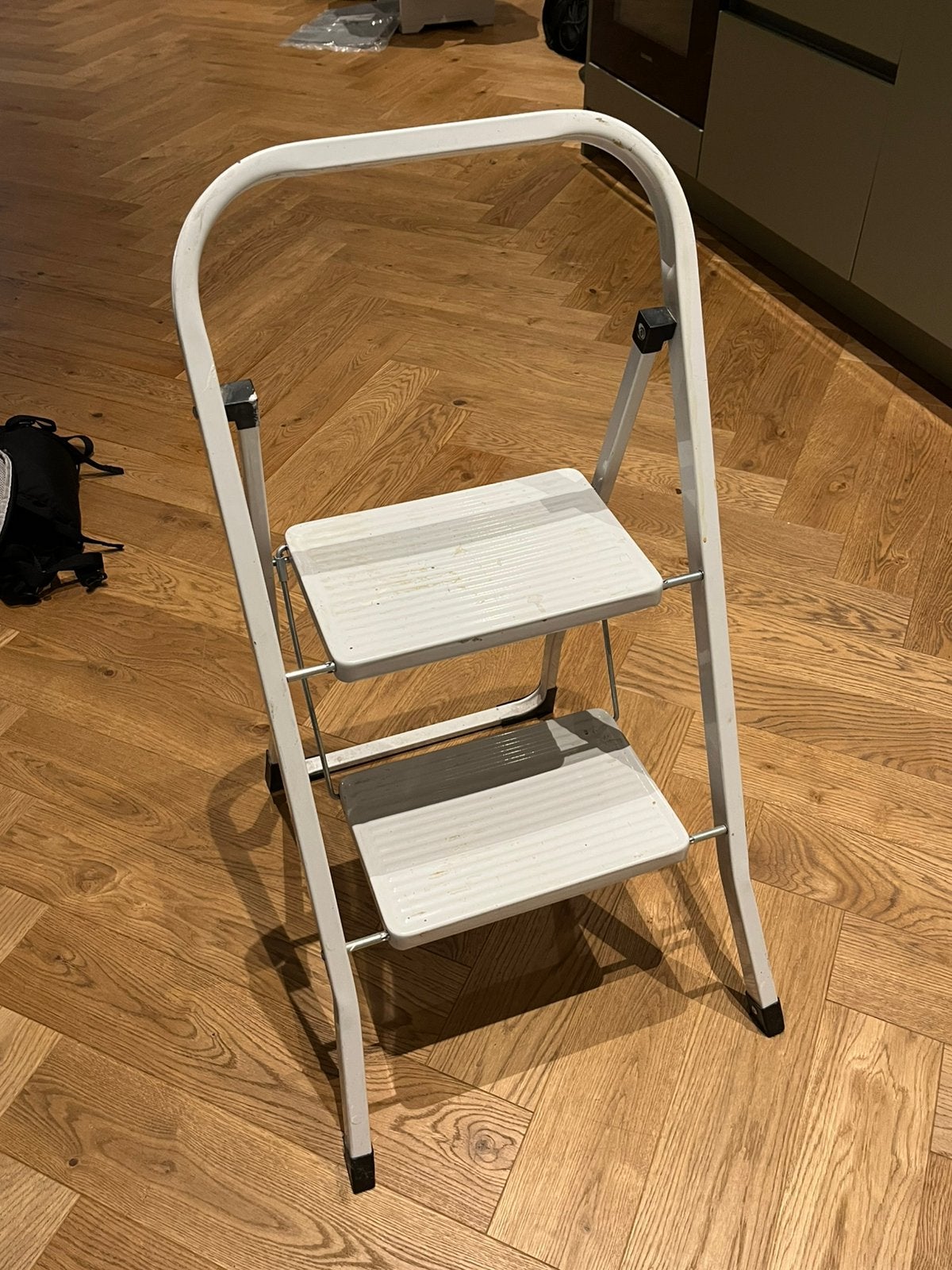 2 Step Foldable Ladder, Doe-het-zelf en Verbouw, Ophalen, Zo goed als nieuw, Minder dan 2 meter