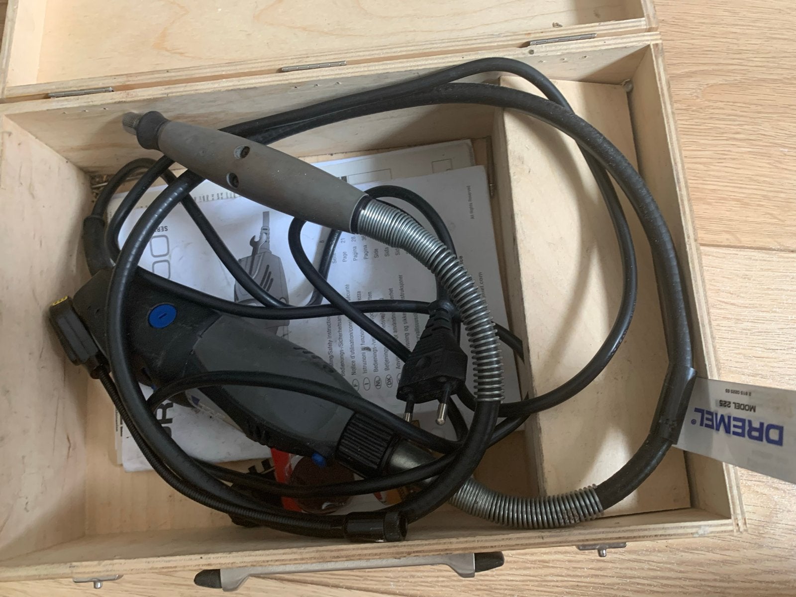 Dremel 3000 met flexibele as en accessoires, Verzenden, Gebruikt