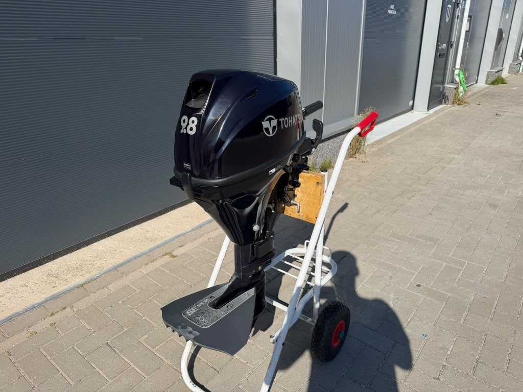 Nette Tohatsu 9.8PK 4-takt 2021 Kortstaart Buitenboordmotor, Gebruikt, Tohatsu, Wfwatersport@botenverhuurhoorn.nl, Benzine