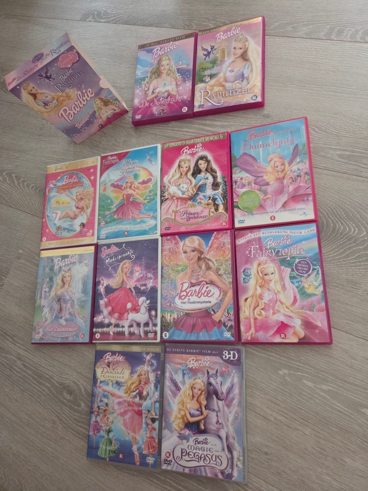 Barbie - 12x dvd, Alle leeftijden, Ophalen of Verzenden, Zo goed als nieuw