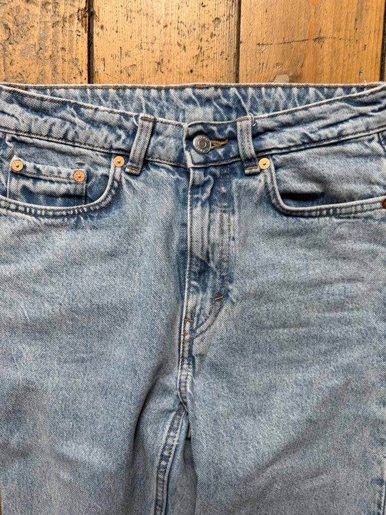 Weekday jeans model: voyage w26 l 30 als nieuw, Ophalen of Verzenden, Zo goed als nieuw, Blauw, W27 (confectie 34) of kleiner