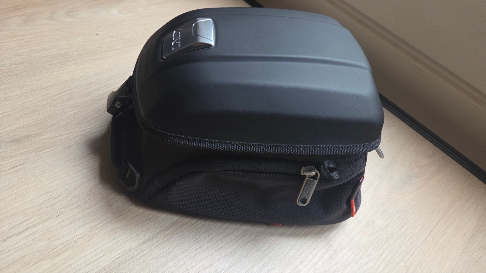 Givi Metro-T tanktas Tanklock, Motoren, Ophalen of Verzenden, Gebruikt