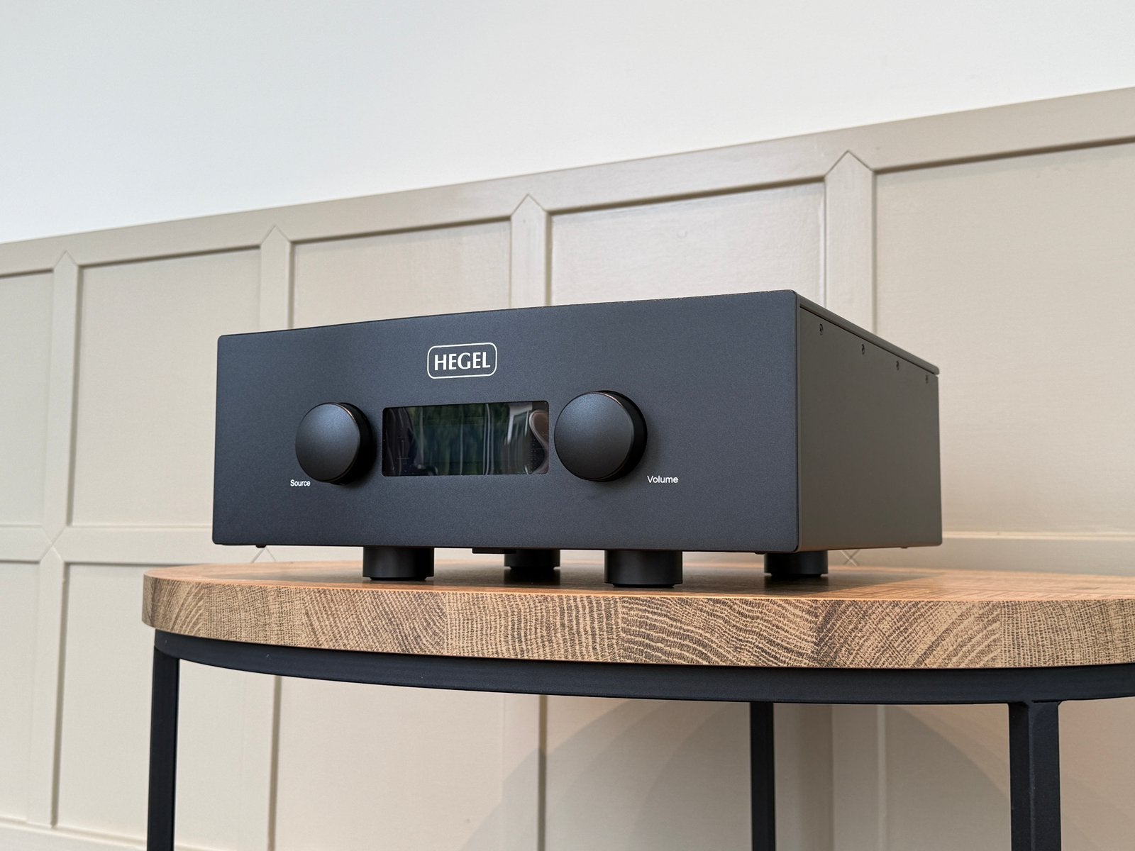 Hegel H600, Audio, Tv en Foto, Versterkers en Receivers, Zo goed als nieuw, Stereo, 120 watt of meer, Overige merken, Ophalen of Verzenden