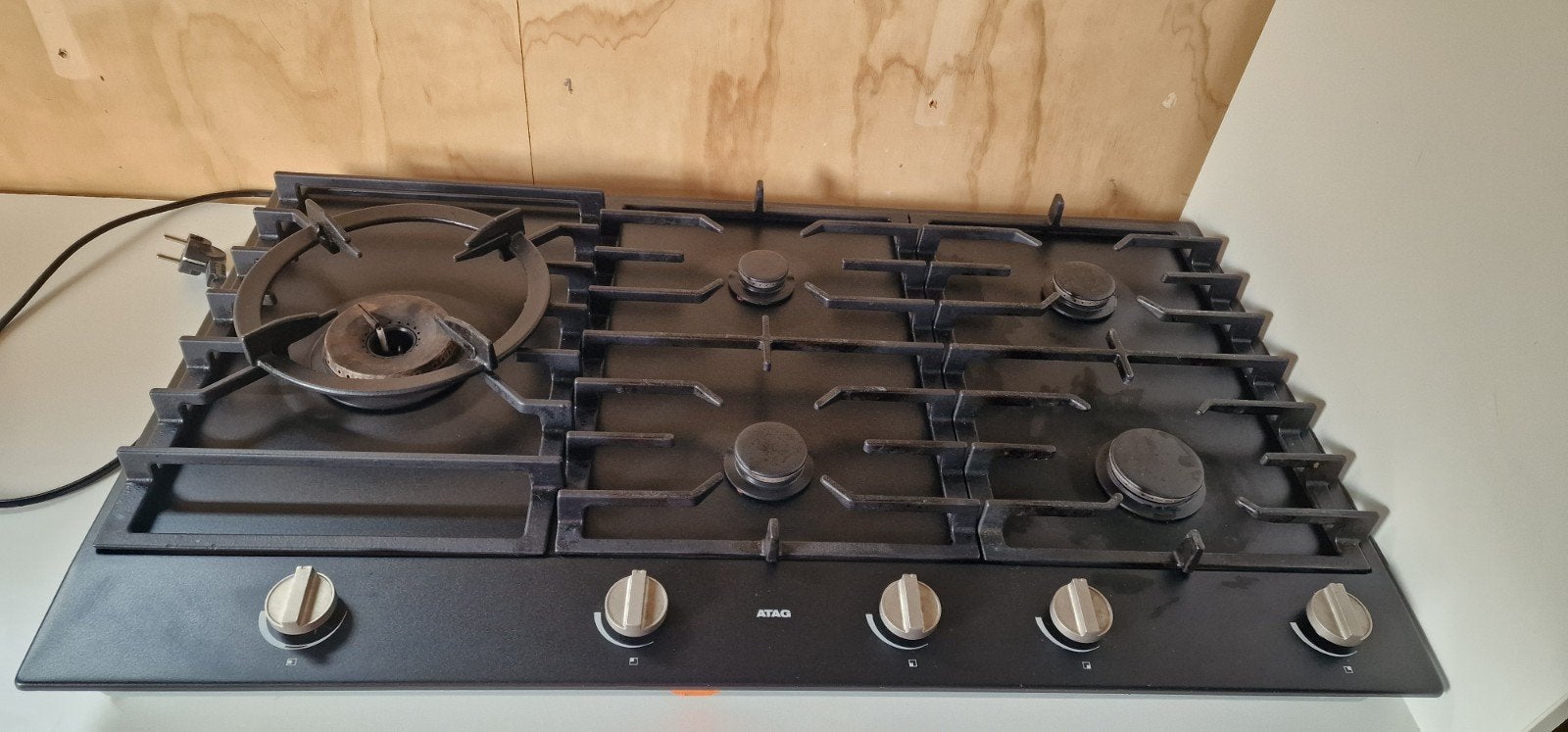 ATAG HG9592EBA Gasfornuis - 5 Kookzones - Zwart, Witgoed en Apparatuur, Kookplaten, Ophalen, Gebruikt, Inbouw, Gas