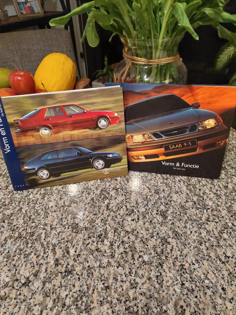 SAAB VORM EN FUNCTIE 1997 & 1998  DE SAAB VISIE., SAAB, Ophalen of Verzenden, Zo goed als nieuw, Overige merken
