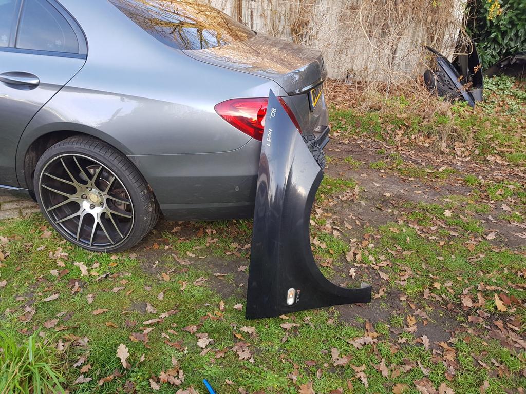SEAT LEON VOORSCHERM RECHTS BJ 2007 TOT 2012, Gebruikt, -, -, Ophalen of Verzenden
