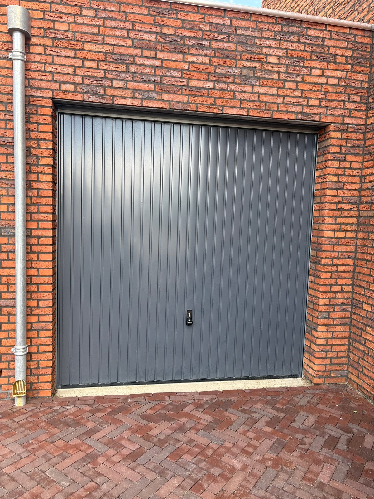Hormann garage kanteldeur, Ophalen of Verzenden, 120 cm of meer, 215 cm of meer, Garagedeur