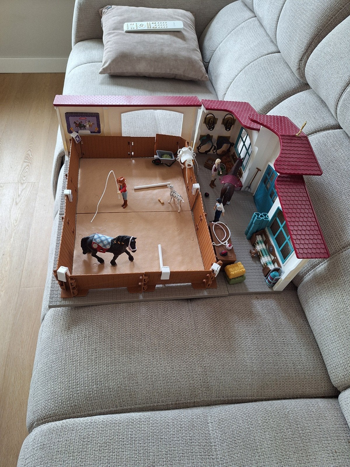 Schleich Paardenrijbak met accessoires en paarden, Ophalen of Verzenden, Zo goed als nieuw, Jongen of Meisje