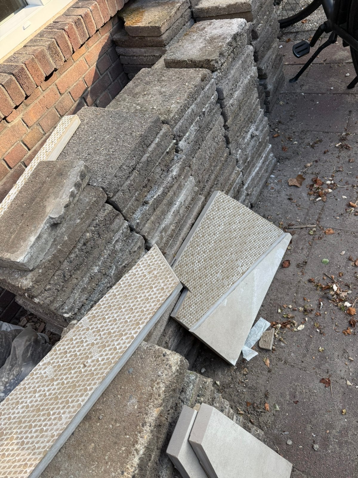 Stoeptegels GRATIS afhalen, Ophalen, 60 cm of meer, Gebruikt, Minder dan 5 m²