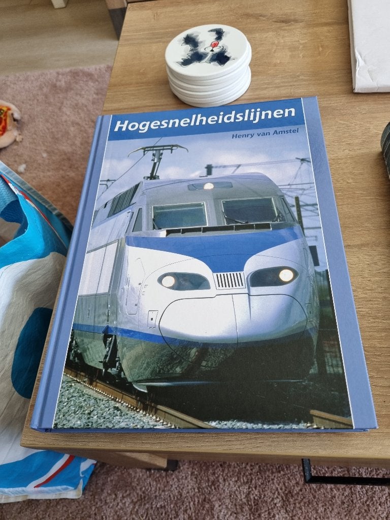 Hogesnelheidslijnen door Henry van Amstel, Ophalen of Verzenden, Nieuw, Trein, Boek of Tijdschrift