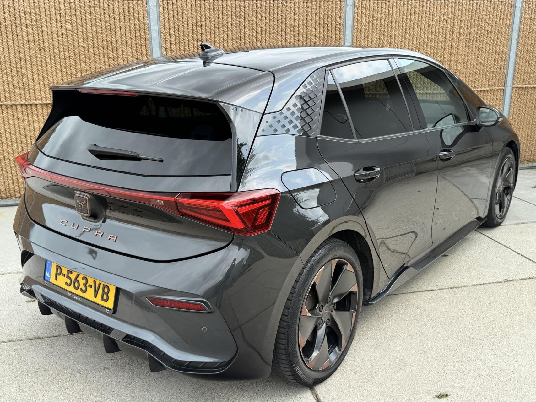 CUPRA Born Adrenaline One 62 kWh SoH 91,21% Stuur en- stoelv, Auto's, Automaat, 34 min, Gebruikt, 375 min