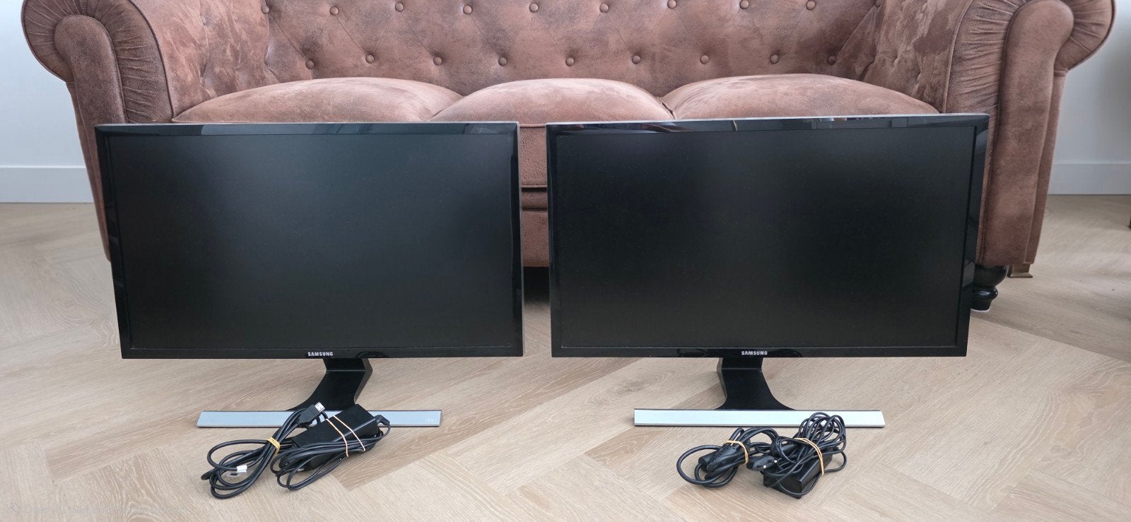 2x Samsung 28 inch 4K FreeSync monitor 1ms reactietijd, Ophalen, TN, 60 Hz of minder, Ultra HD (4K)