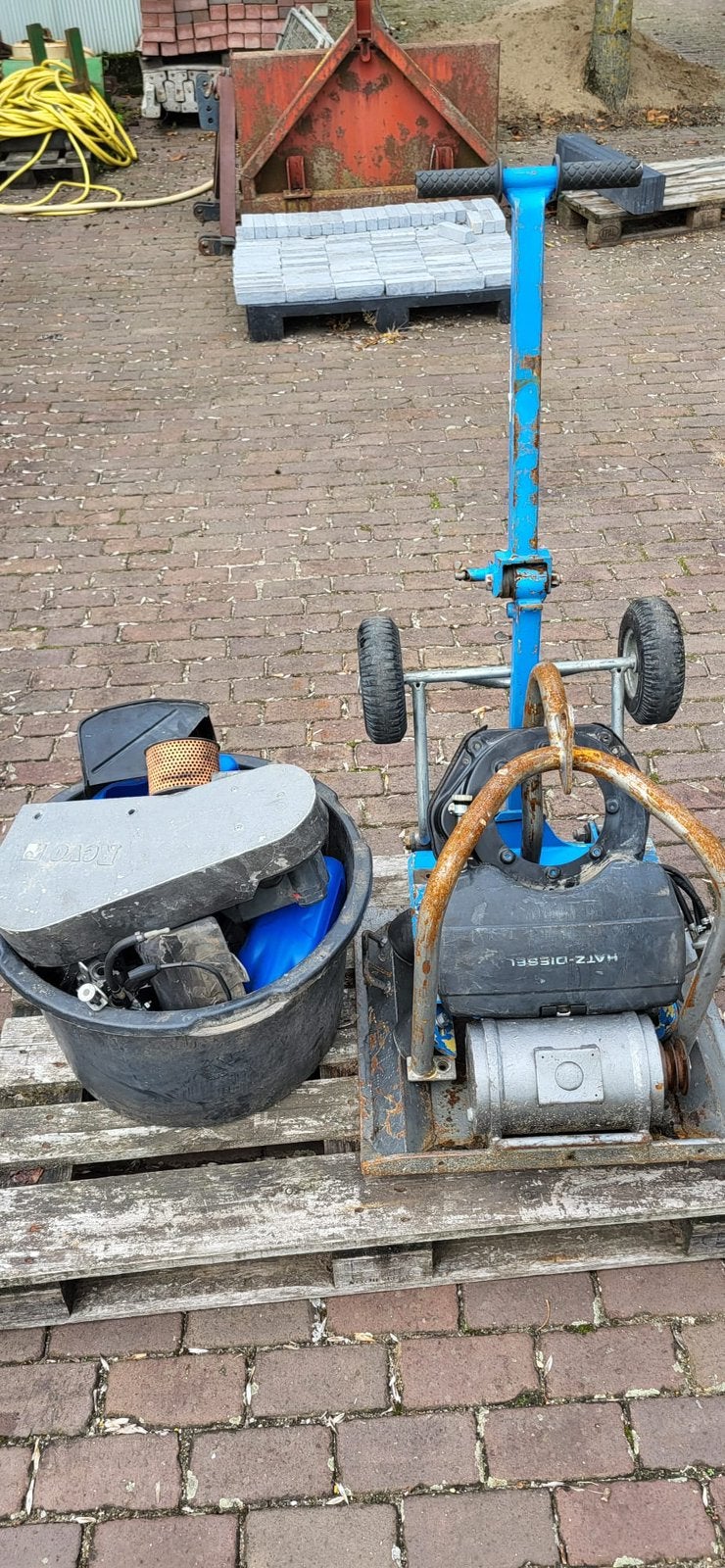 Revo Trilplaat, Ophalen, Gebruikt