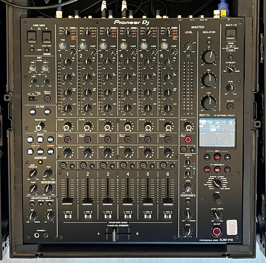 Pioneer DJM V10 incl. flightcase/decksaver, Muziek en Instrumenten, Dj-sets en Draaitafels, Ophalen of Verzenden, Zo goed als nieuw