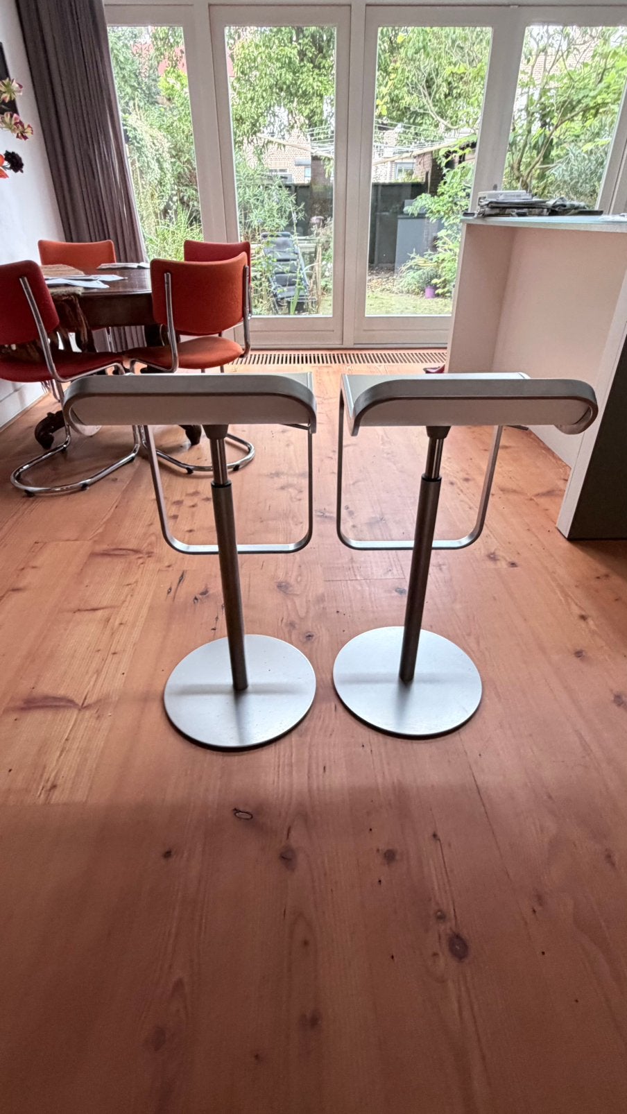 Foto 4 van Lem Barkruk van Lapalma  (wit, 2 stuks)