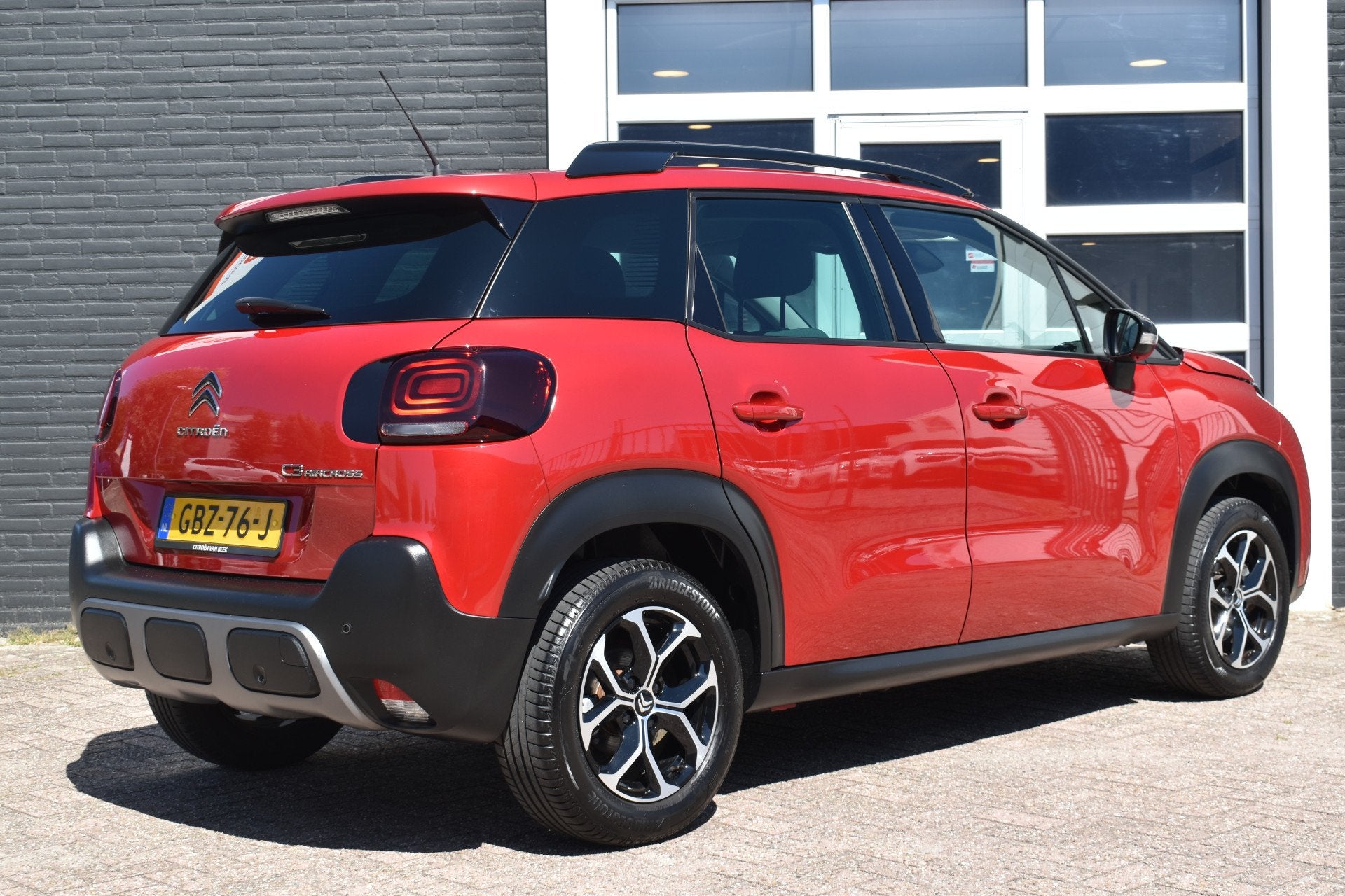 Citroën C3 Aircross PureTech 110 Plus Navigatie | Aircondit, Voorwielaandrijving, Gebruikt, 1199 cc, Bedrijf