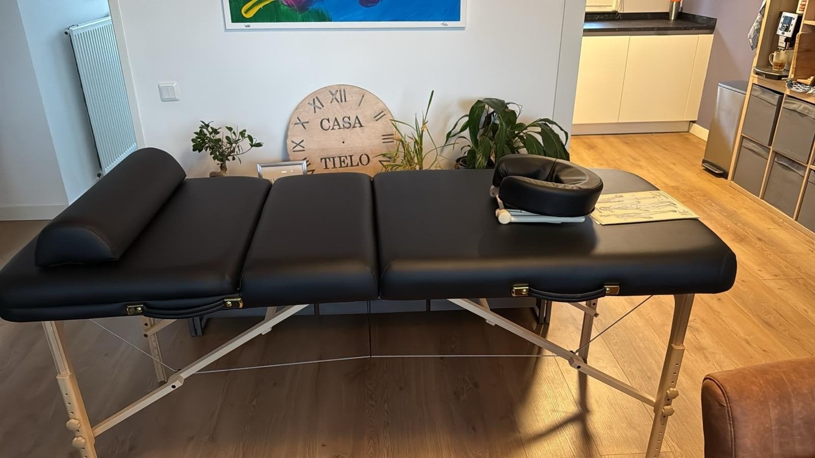 Opklapbare behandeltafel/massagetafel met accessoires, Huis en Inrichting, Slaapkamer | Bedden, Ophalen of Verzenden, Eenpersoons