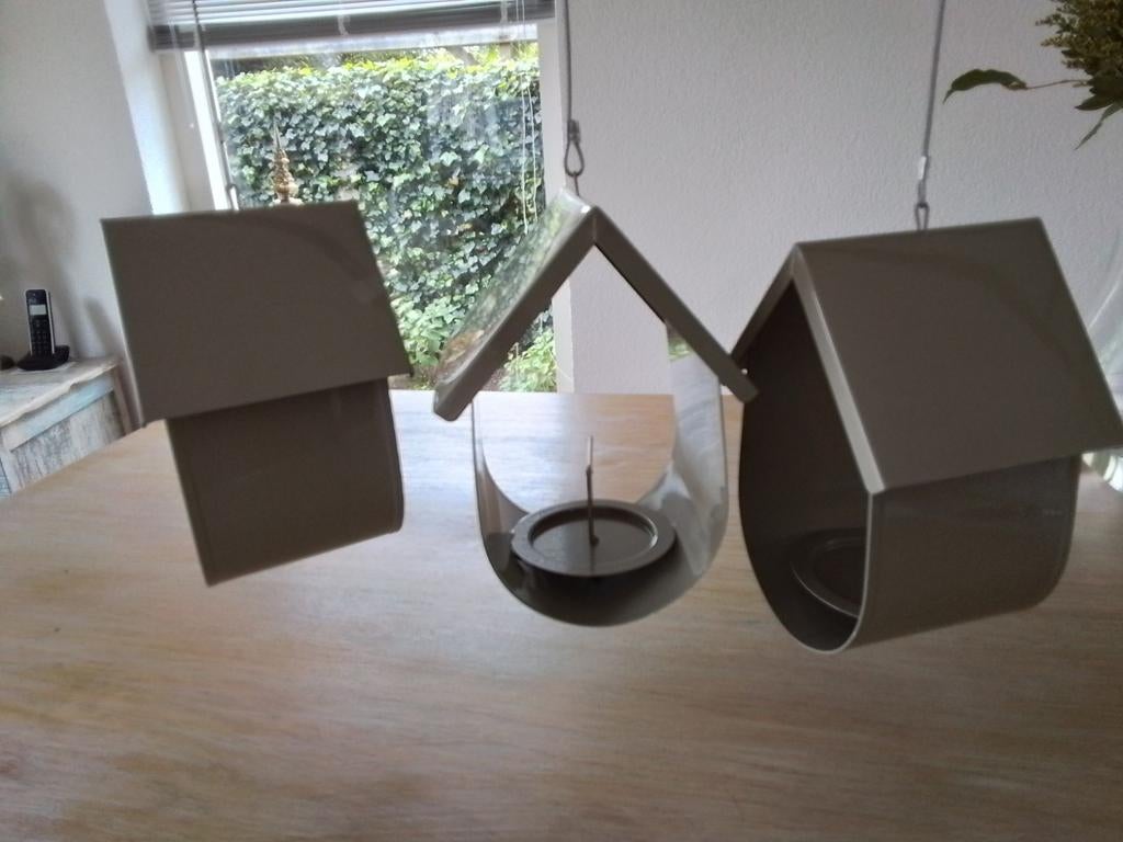 3 vogelhuisjes nieuw,van staal kleur grijs., Ophalen, Nieuw