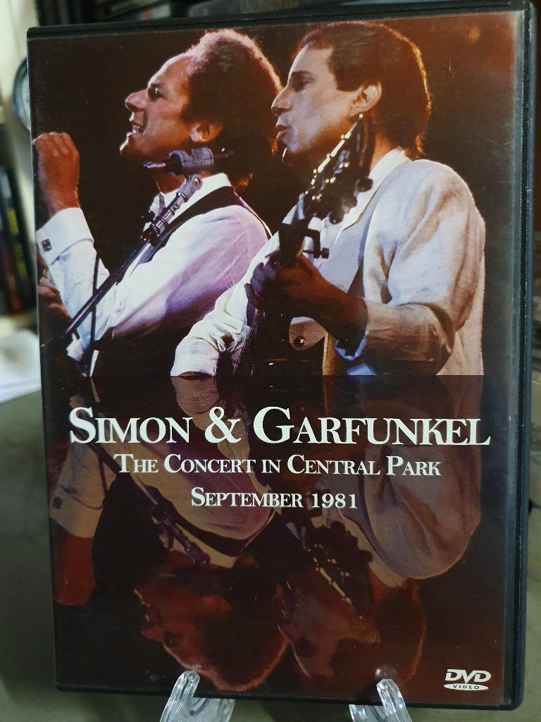 Simon & Garfunkel the concert in Central park sep 1981 DVD, Alle leeftijden, Ophalen, Zo goed als nieuw