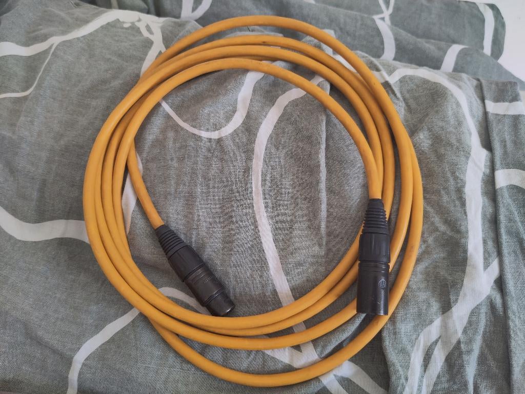 Van den hull High End microphone cable 3m, Audio, Tv en Foto, Audiokabels en Televisiekabels, Ophalen of Verzenden, Gebruikt, 2 tot 5 meter