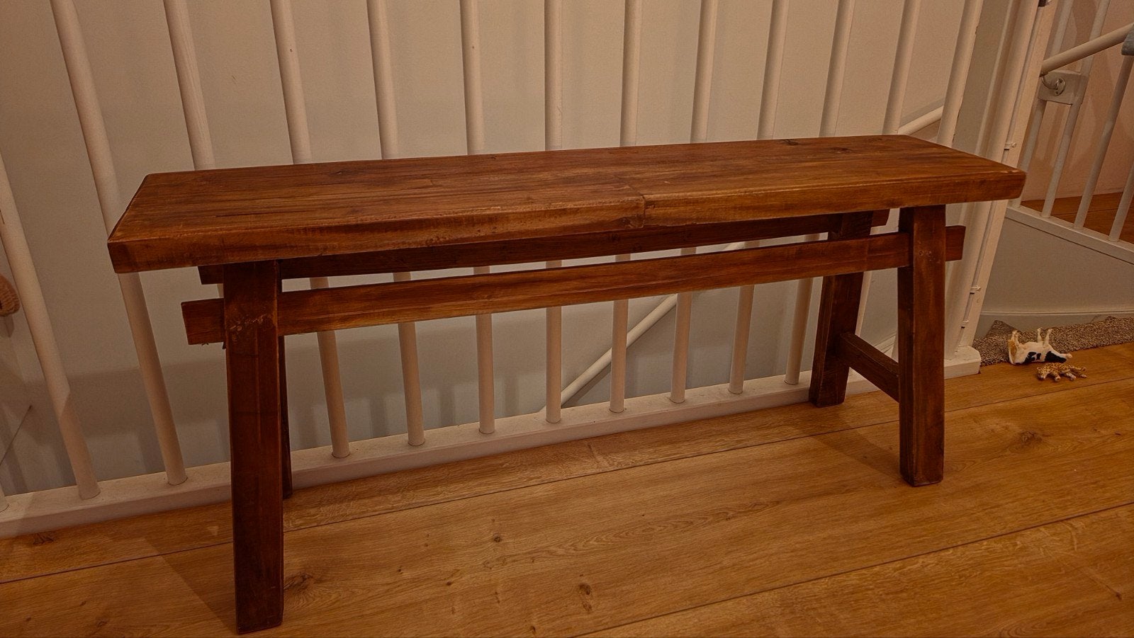 Nieuwe houten bank van Xenos - 116x27x53 cm, Huis en Inrichting, Stoelen, Ophalen, Nieuw, Bruin, Hout