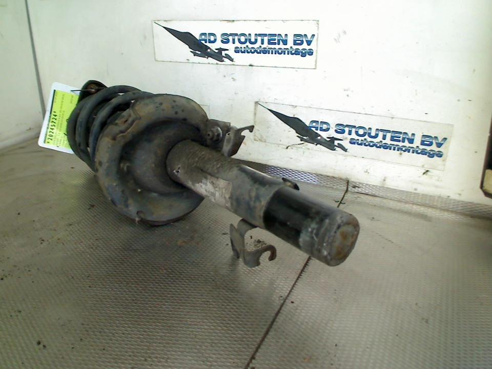 Veerpoot Links Voor Volvo V40 (MV) 2013 P31317921, Auto-onderdelen, Gebruikt, Siegburger Straße 229, Köln 50679, , Duitsland, Info@volvocars.com