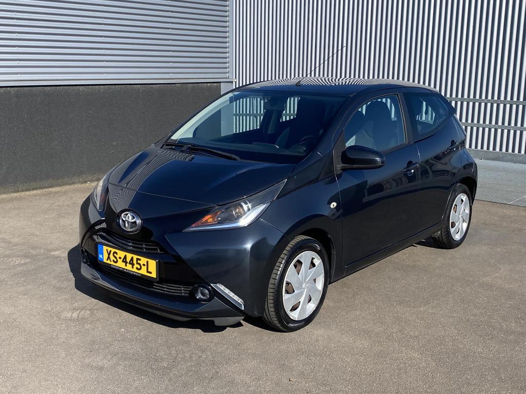 Toyota Aygo 1.0 VVT-i x-pure Automaat, Airco, achteruitrij c, Stof, Gebruikt, Euro 6, 4 stoelen
