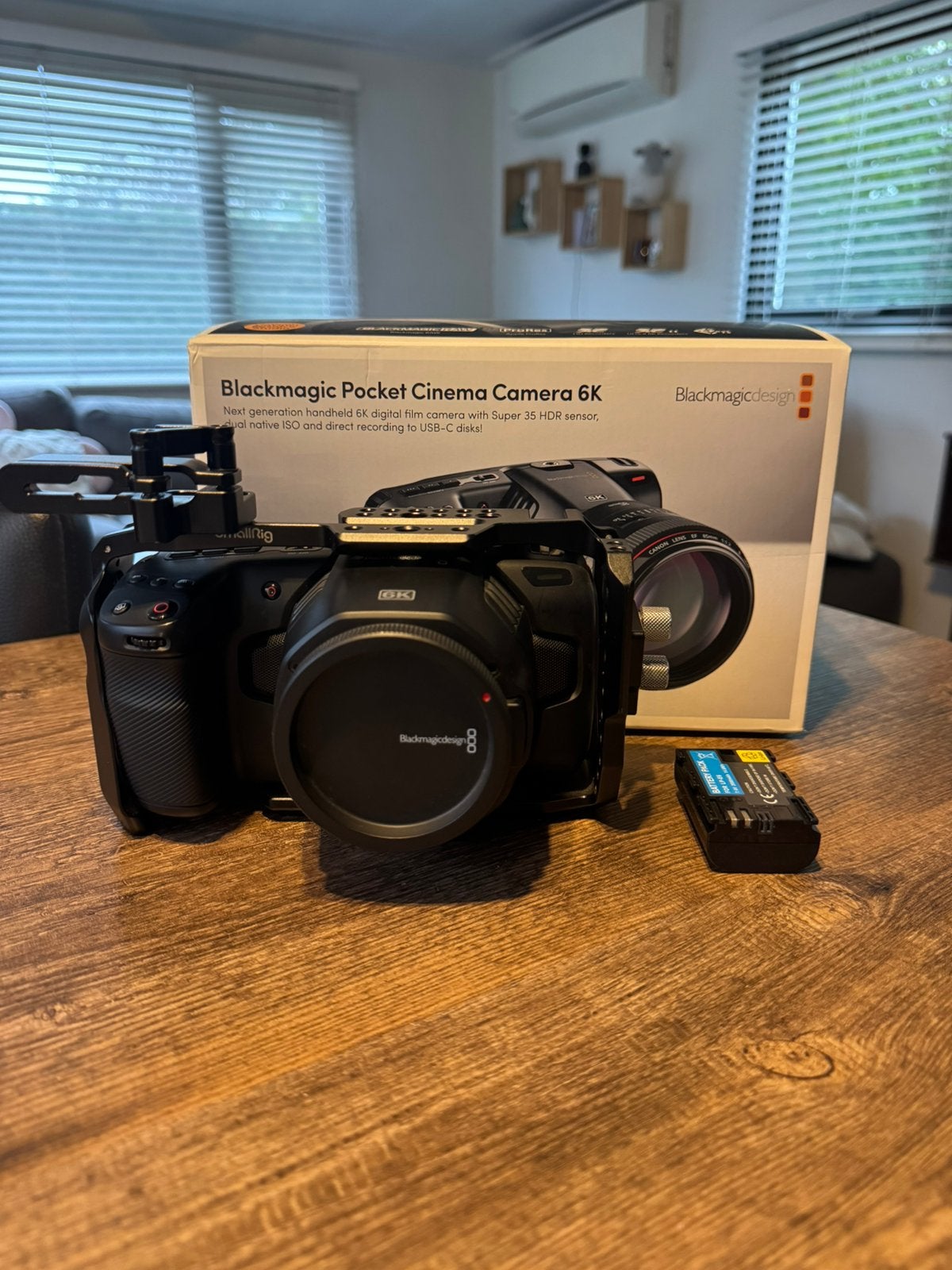 Blackmagic Pocket Cinema Camera 6K – Canon EF-mount, Ophalen, Zo goed als nieuw, Overige Merken, Geen optische zoom