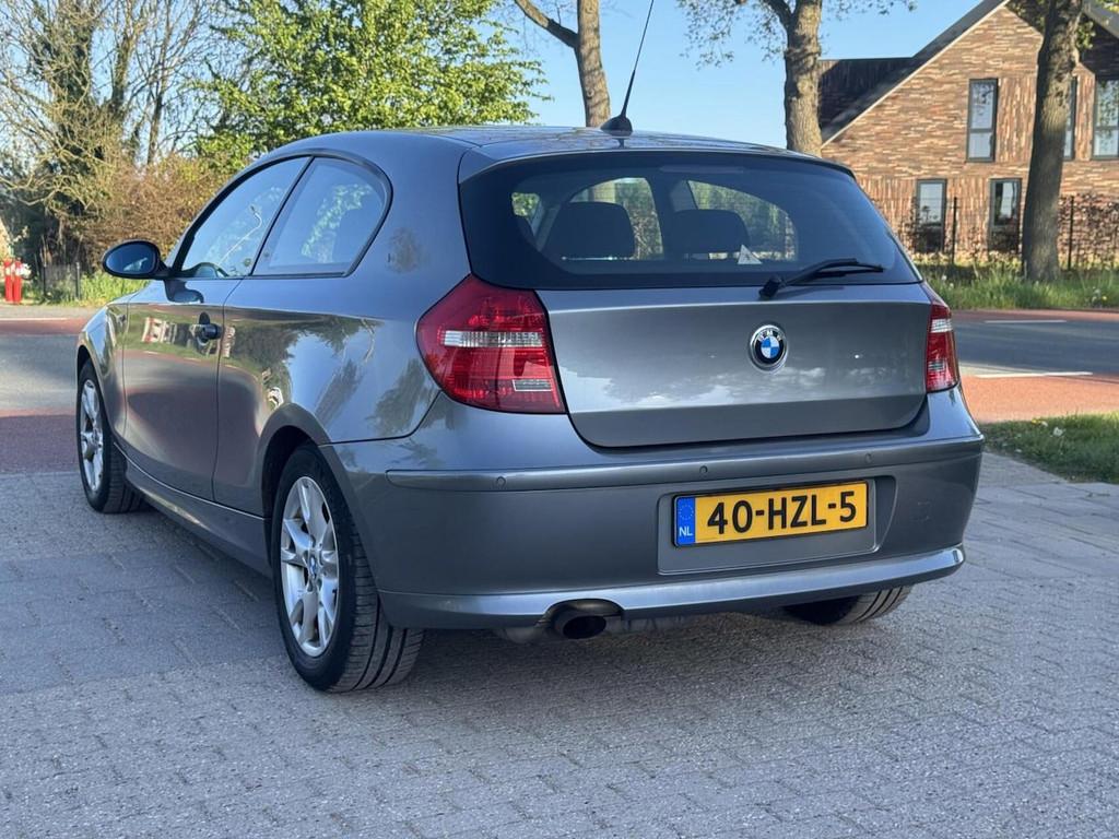 BMW 1-serie 116i Business Line AIRCO CRUISE PSENSOR, Auto's, 1-Serie, Achterwielaandrijving, Gebruikt, 4 stoelen