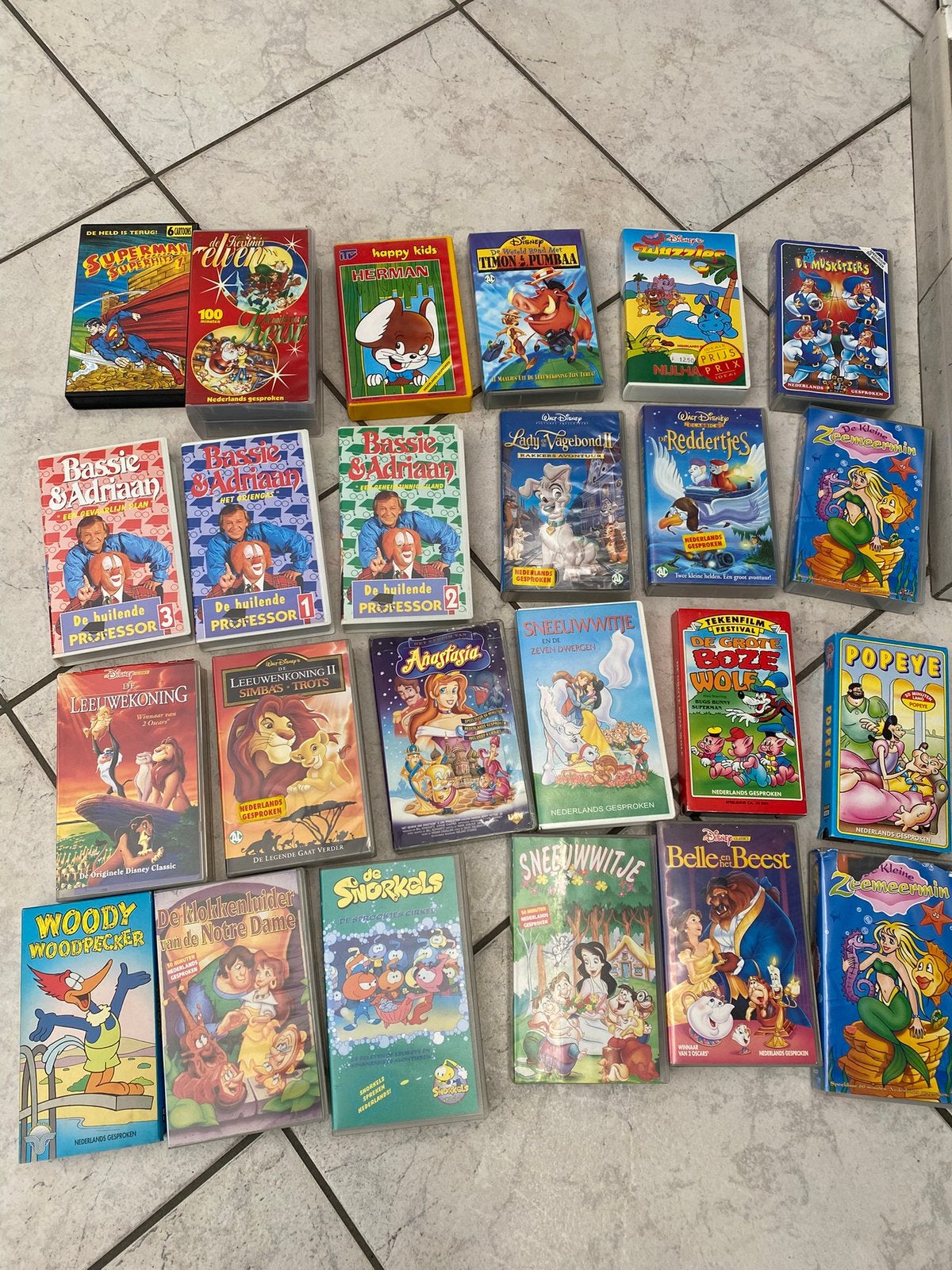 Kinderfilm op videobanden, Cd's en Dvd's, VHS | Kinderen en Jeugd, Alle leeftijden, Ophalen of Verzenden, Zo goed als nieuw