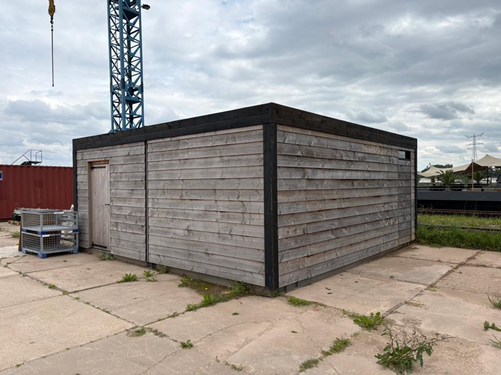 Opslagunits tuinhuis dierenverblijf 6x6m, Ophalen of Verzenden, 250 cm of meer, Planken