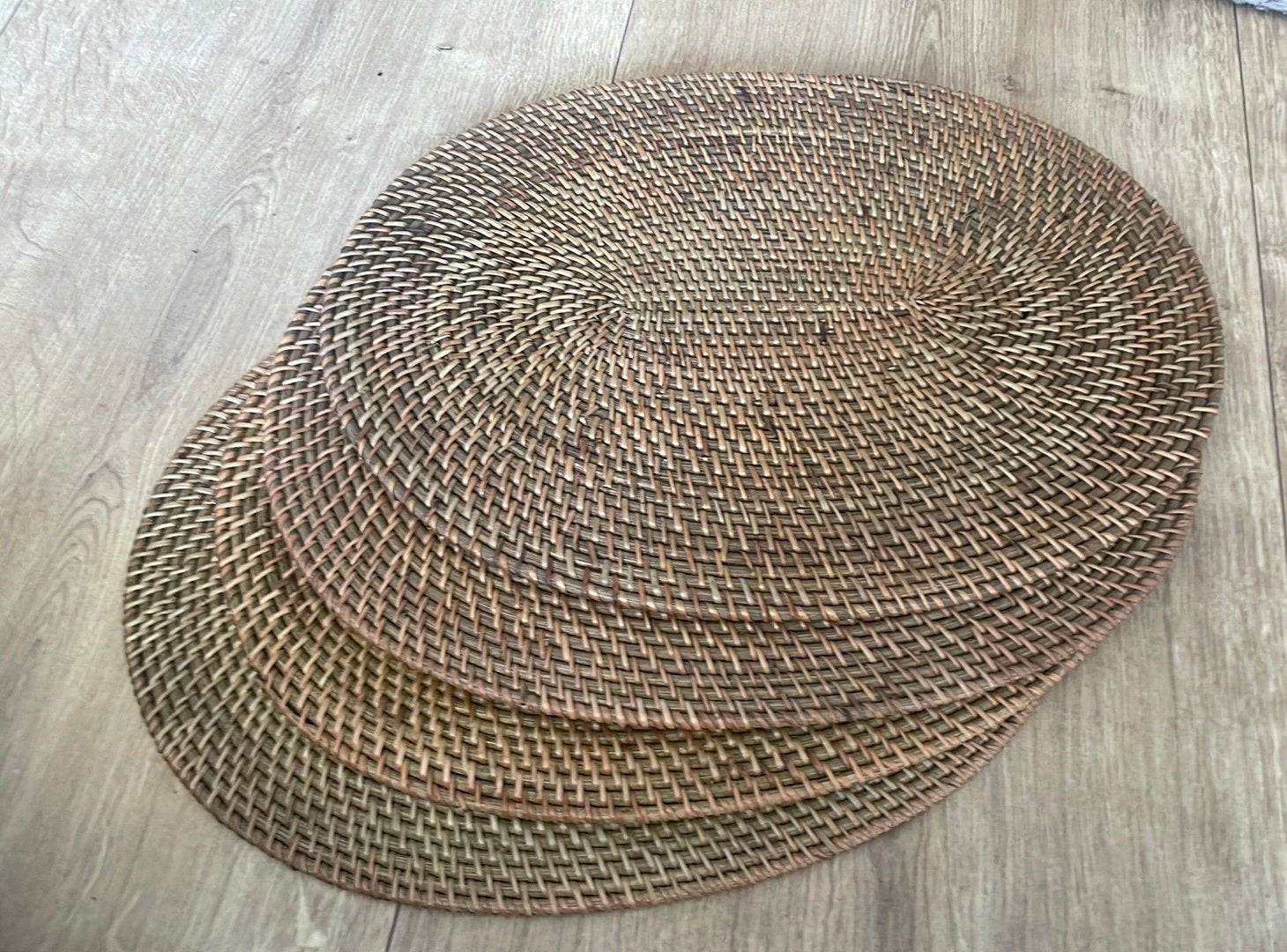 4 prachtige onderzetters rotan Birma riet placemat, Ophalen of Verzenden, Placemat, Zo goed als nieuw