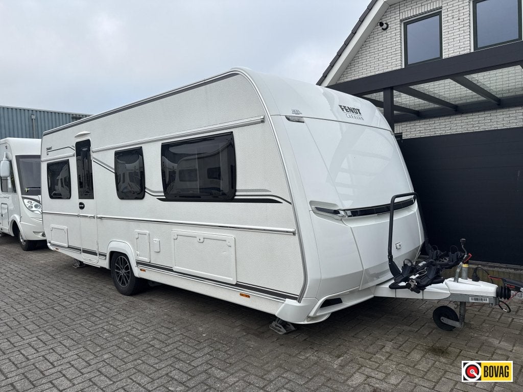 Fendt Diamant 560 SG Zeer compleet!!!, Caravans en Kamperen, Caravans, Bedrijf, tot en met 4, 1500 - 2000 kg, Rondzit, Fendt, 2 aparte bedden