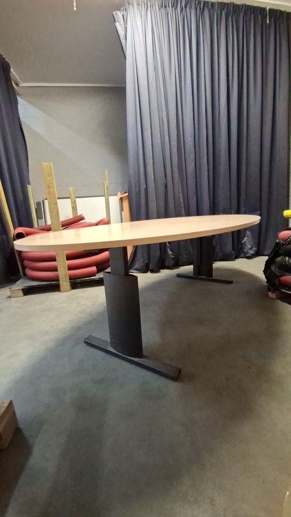 Ovale Vergadertafel / Bureau, Ophalen, Gebruikt, Hout, Bruin