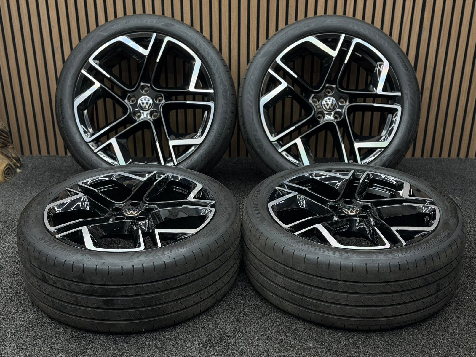 ZGAN! Originele 20 inch VW Tiguan Tayron York 5x112 Goodyear, Auto-onderdelen, Banden en Velgen, Ophalen, 255 mm, ., Banden en Velgen