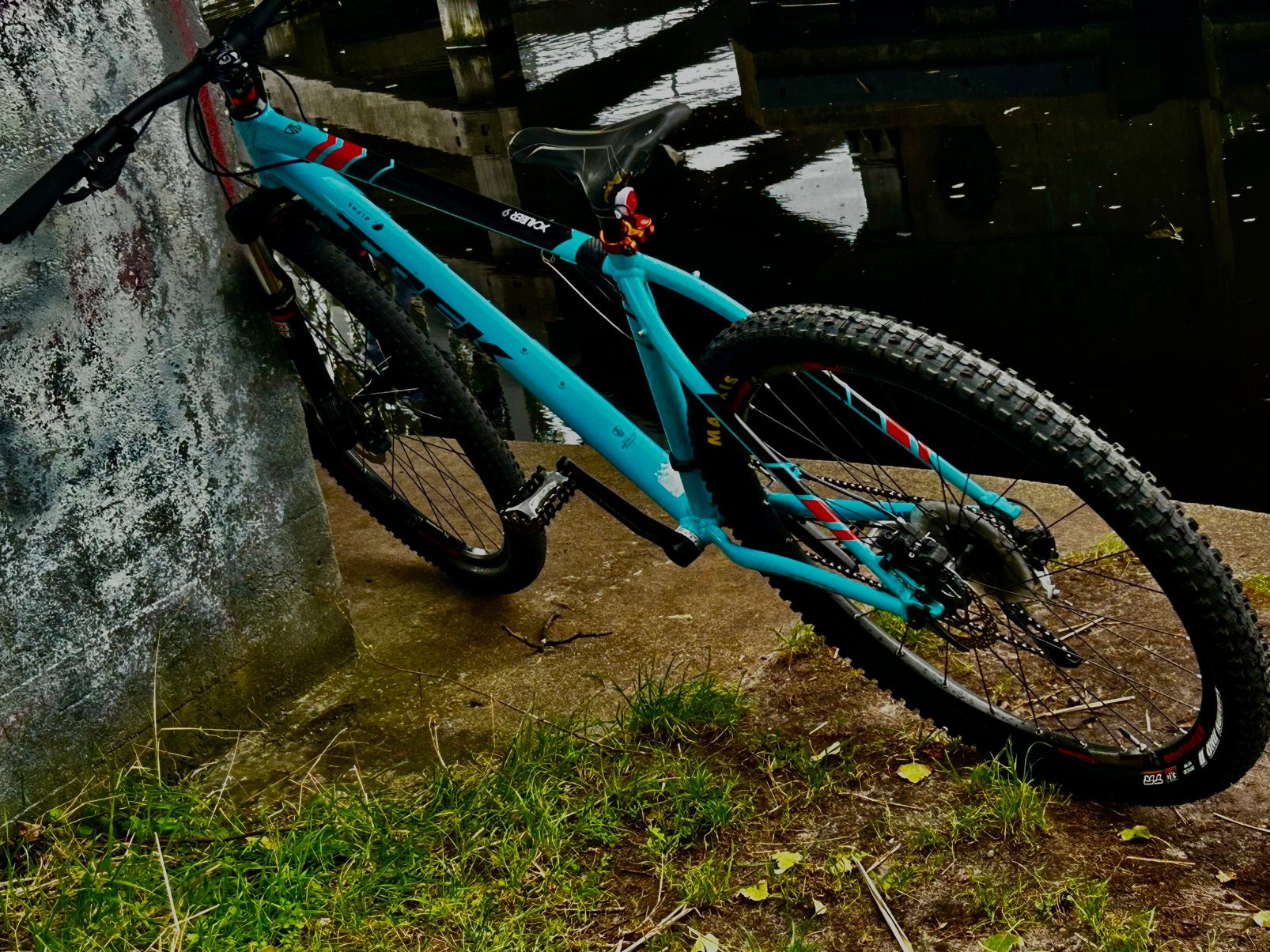 Foto 14 van Trek X caliber 9 Mtb (nieuwe remmen,achterwiel en stuurpen)