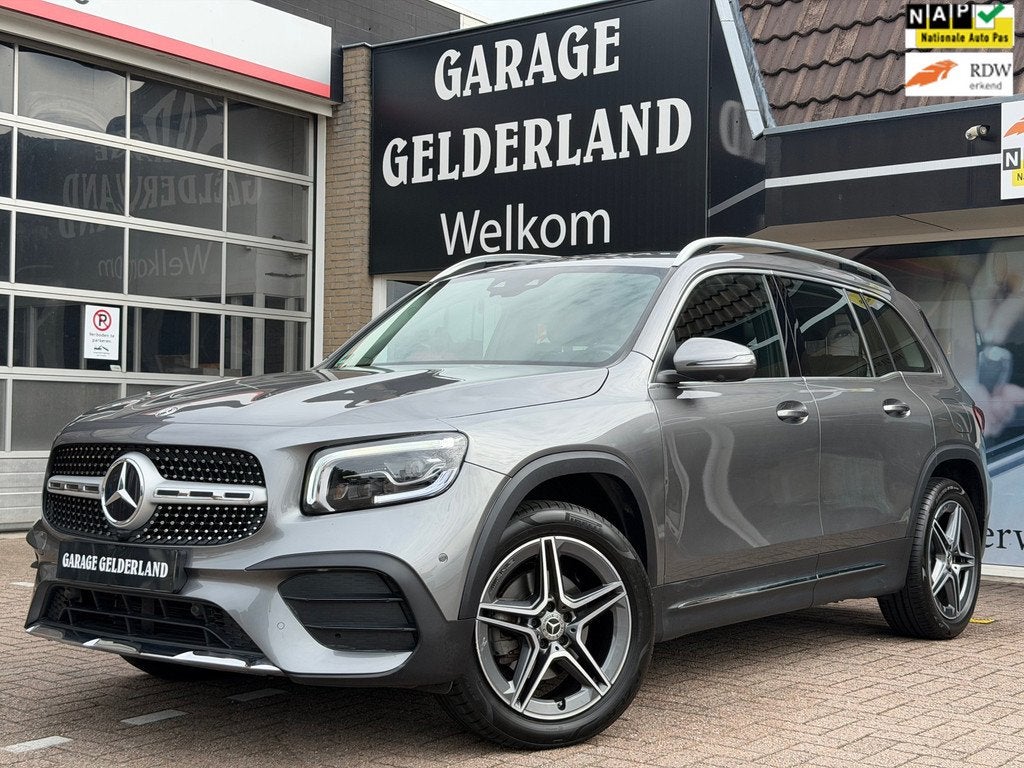 Mercedes-Benz GLB 200 4MATIC AMG Line | Leder/Alcantara | Ma, Auto's, Mercedes-Benz, Bedrijf, Te koop, GLB, 4x4, ABS, Achteruitrijcamera